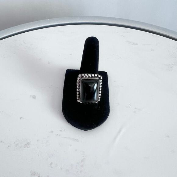 Sterling Silver .925 Bezel Set Black Onyx Statement Ring Size 6 - Picture 4 of 9